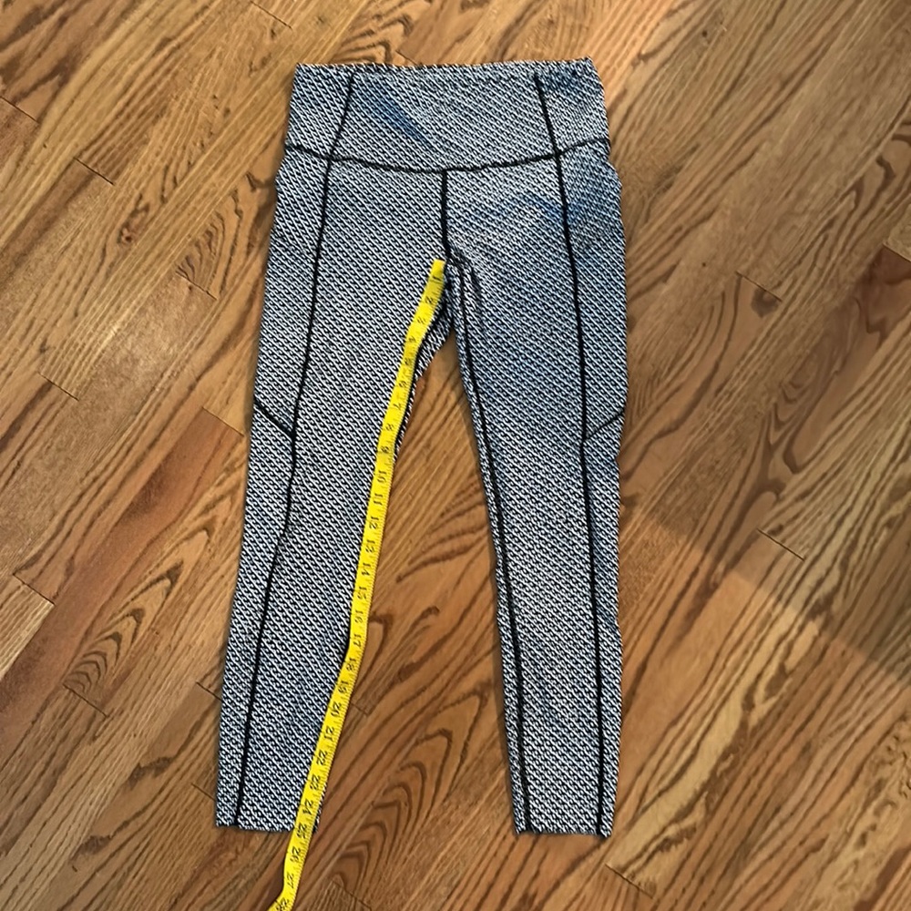 lululemon 25” fast and free/ 8